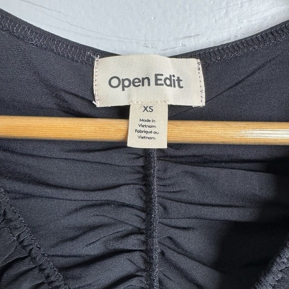 OPEN EDIT Ruched Sleeveless V-neck Top In Black Women's Size Extra Small NWT - Picture 4 of 5